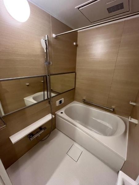 apartment 大阪府吹田市江坂町１丁目
地図を見る