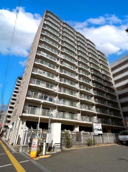 apartment 大阪府吹田市江坂町１丁目
地図を見る