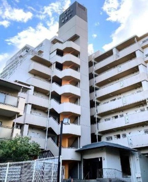 apartment 大阪府豊中市東豊中町5丁目
地図を見る