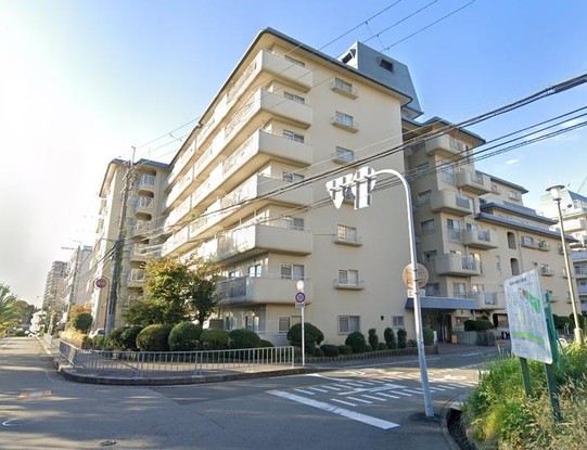 apartment 大阪府豊中市新千里南町２丁目
地図を見る