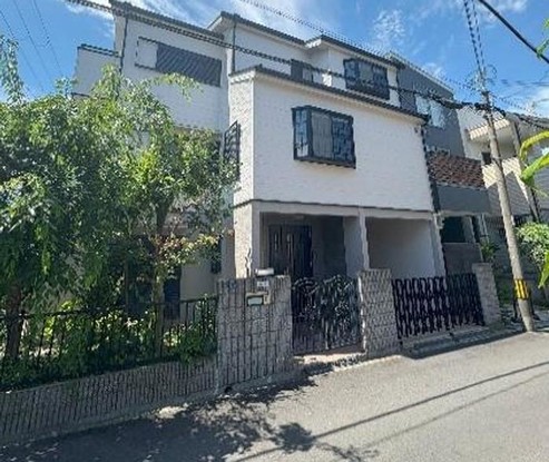 detached 大阪府池田市石橋２丁目
地図を見る