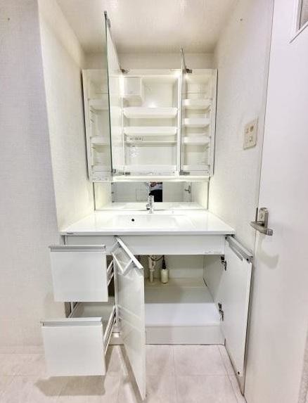 apartment 大阪府箕面市如意谷４丁目
地図を見る