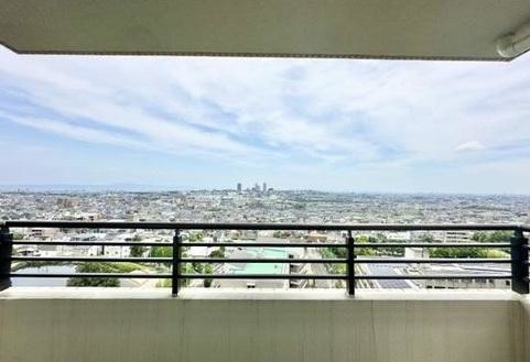 apartment 大阪府箕面市如意谷４丁目
地図を見る