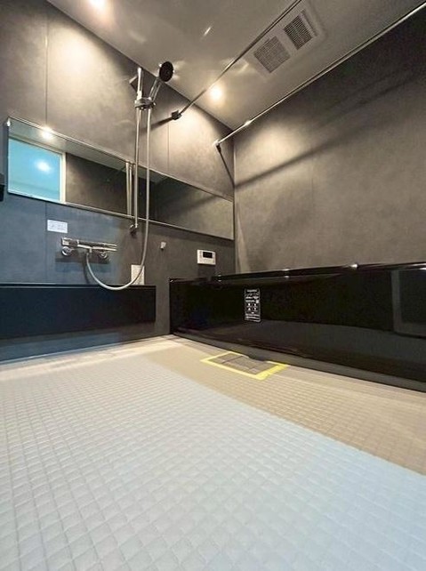 apartment 大阪府豊中市東泉丘４丁目
地図を見る