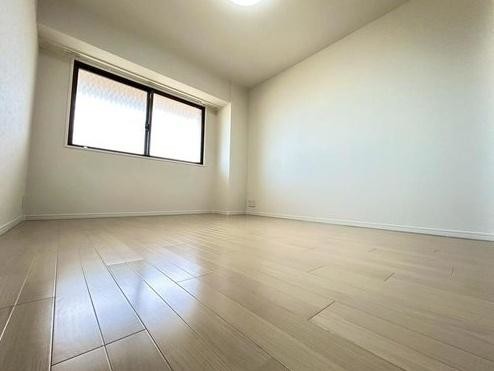 apartment 大阪府豊中市東泉丘４丁目
地図を見る