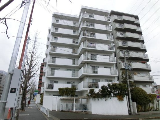 apartment 大阪府豊中市東寺内町
地図を見る