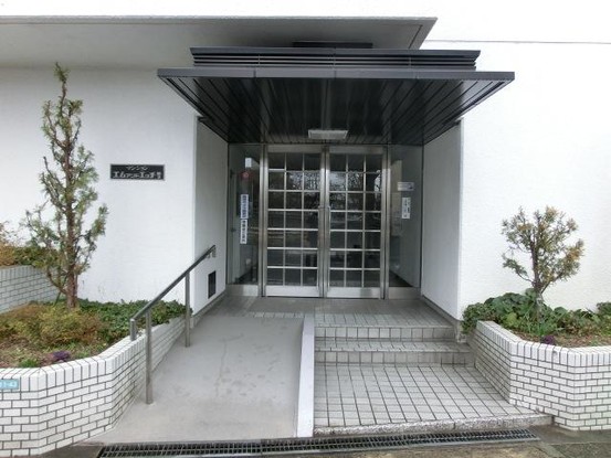 apartment 大阪府豊中市東寺内町
地図を見る