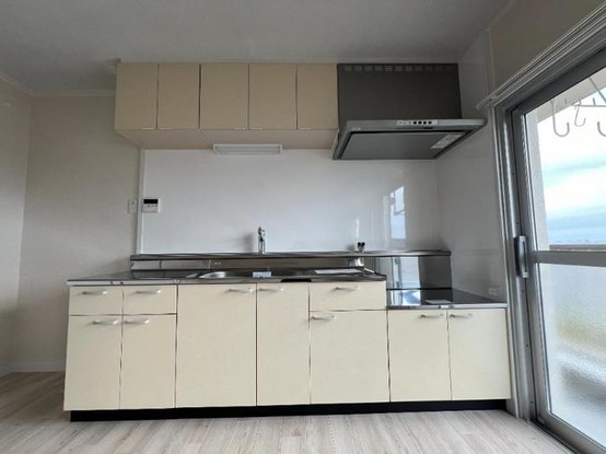 apartment 大阪府箕面市如意谷３丁目
地図を見る