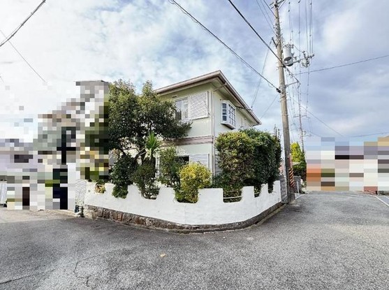 detached 大阪府箕面市新稲６丁目
地図を見る