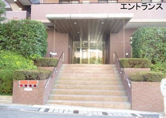 apartment 大阪府吹田市古江台５丁目
地図を見る