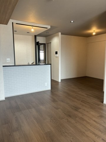 apartment 大阪府四條畷市西中野１丁目
地図を見る