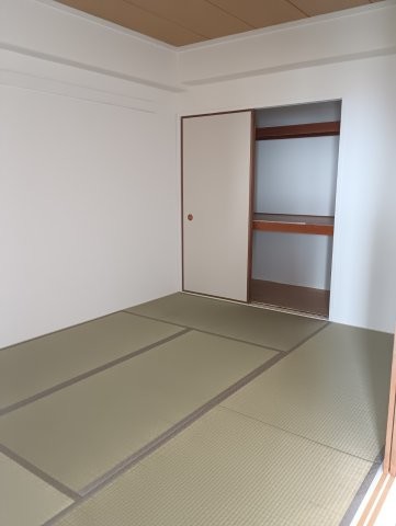 apartment 大阪府四條畷市南野２丁目
地図を見る