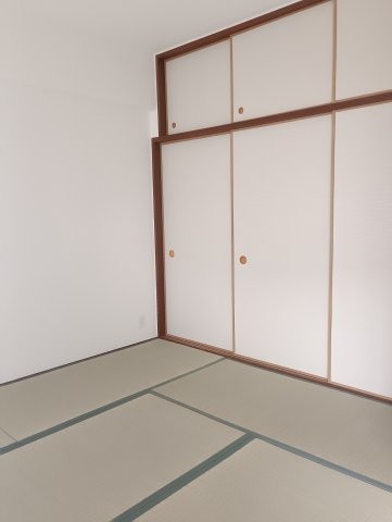 apartment 大阪府四條畷市中野本町
地図を見る