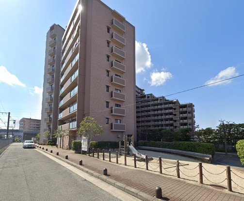 apartment 大阪府四條畷市中野本町
地図を見る