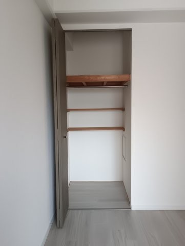 apartment 大阪府四條畷市中野本町
地図を見る