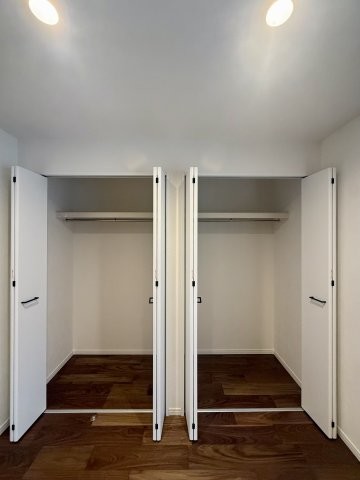 townhouse 大阪府大東市緑が丘１丁目
地図を見る