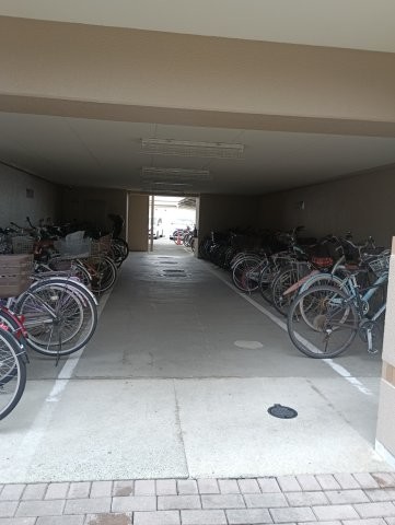 apartment 大阪府四條畷市大字中野
地図を見る