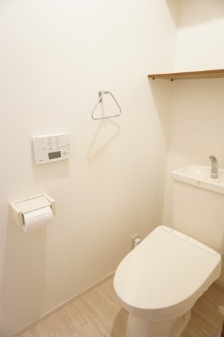 apartment 大阪府大東市緑が丘１丁目
地図を見る