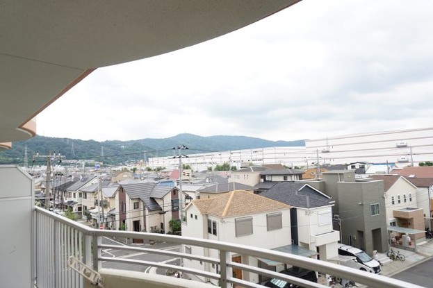 apartment 大阪府大東市緑が丘１丁目
地図を見る