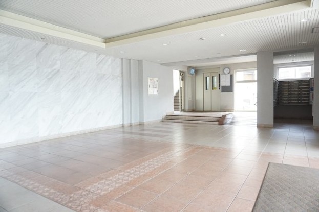 apartment 大阪府大東市緑が丘１丁目
地図を見る