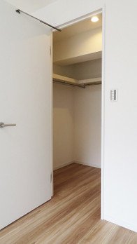 apartment 埼玉県越谷市南越谷１丁目21-2ポラスビル1F