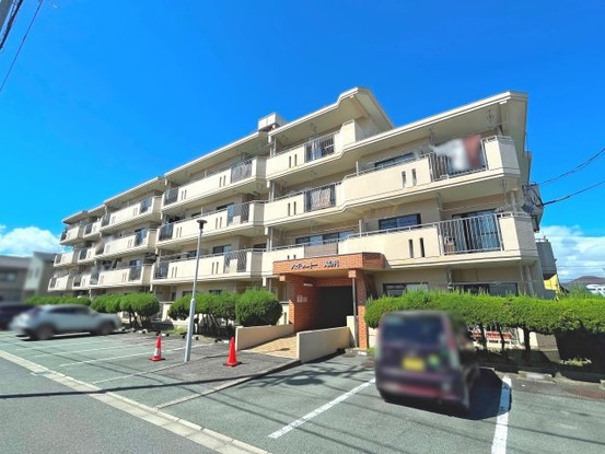 apartment 三重県津市南丸之内
地図を見る