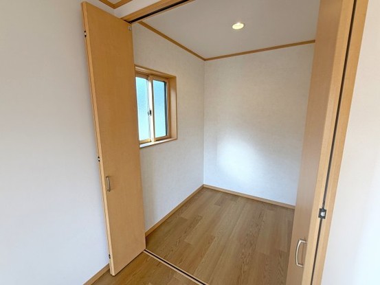 detached 三重県三重郡菰野町大字竹成
地図を見る