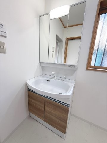 detached 三重県三重郡菰野町大字竹成
地図を見る