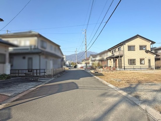 detached 三重県三重郡菰野町大字竹成
地図を見る