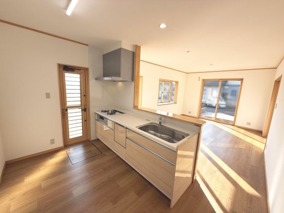 detached 三重県三重郡菰野町大字竹成
地図を見る