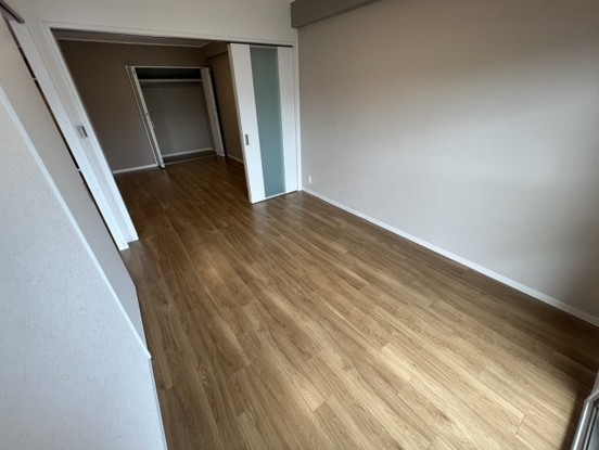 apartment 大阪府東大阪市西岩田３丁目
地図を見る