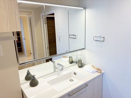 apartment 東京都港区南青山５丁目6番19号 MA5