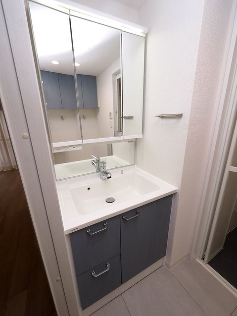 apartment 東京都港区南青山５丁目6番19号 MA5