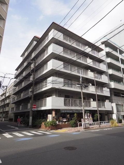 apartment 東京都港区南青山５丁目6番19号 MA5
