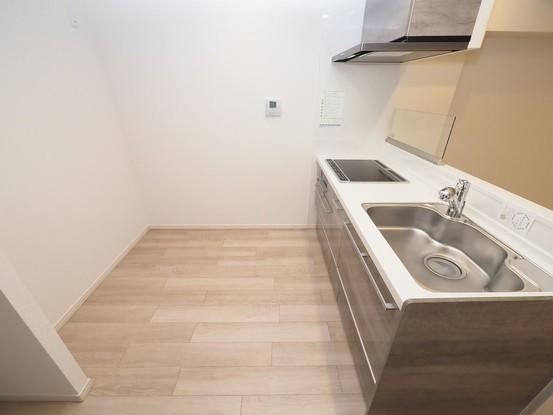 apartment 東京都港区南青山５丁目6番19号 MA5