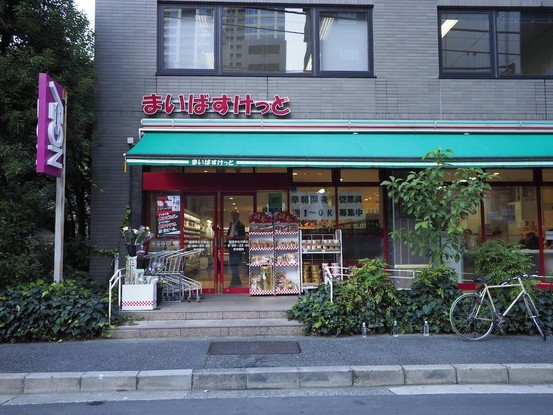 apartment 東京都港区南青山５丁目6番19号 MA5