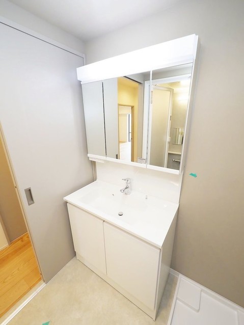 apartment 東京都港区南青山５丁目6番19号 MA5