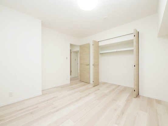 apartment 東京都港区南青山５丁目6番19号 MA5