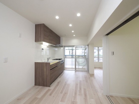 apartment 東京都港区南青山５丁目6番19号 MA5