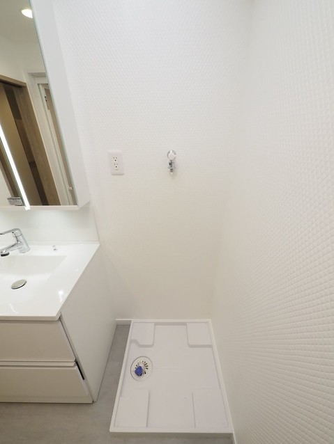 apartment 東京都港区南青山５丁目6番19号 MA5