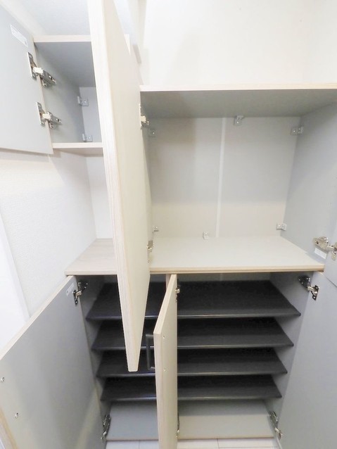 apartment 東京都港区南青山５丁目6番19号 MA5