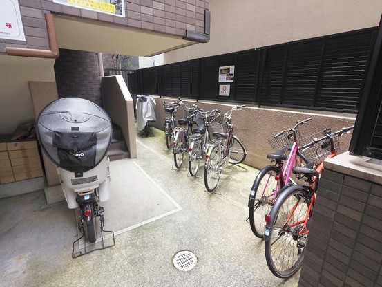 apartment 東京都港区南青山５丁目6番19号 MA5
