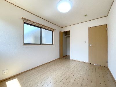 detached 埼玉県北足立郡伊奈町学園２丁目
地図を見る