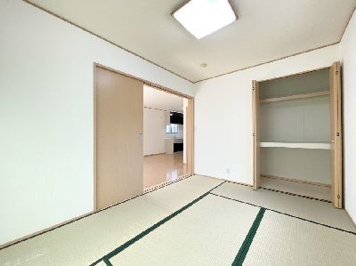 detached 埼玉県北足立郡伊奈町学園２丁目
地図を見る