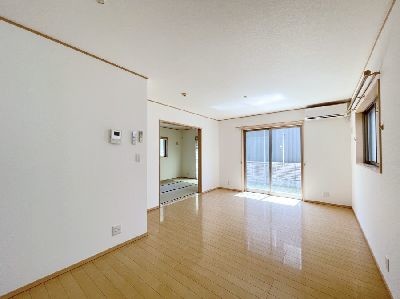 detached 埼玉県北足立郡伊奈町学園２丁目
地図を見る