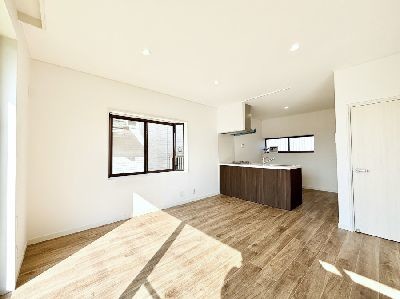 detached 埼玉県桶川市大字下日出谷
地図を見る