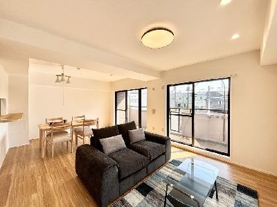 apartment 埼玉県蕨市錦町２丁目
地図を見る