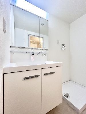 apartment 埼玉県さいたま市浦和区神明２丁目12-10