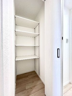 apartment 埼玉県さいたま市浦和区神明２丁目12-10