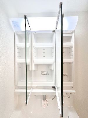 apartment 埼玉県さいたま市浦和区神明２丁目12-10